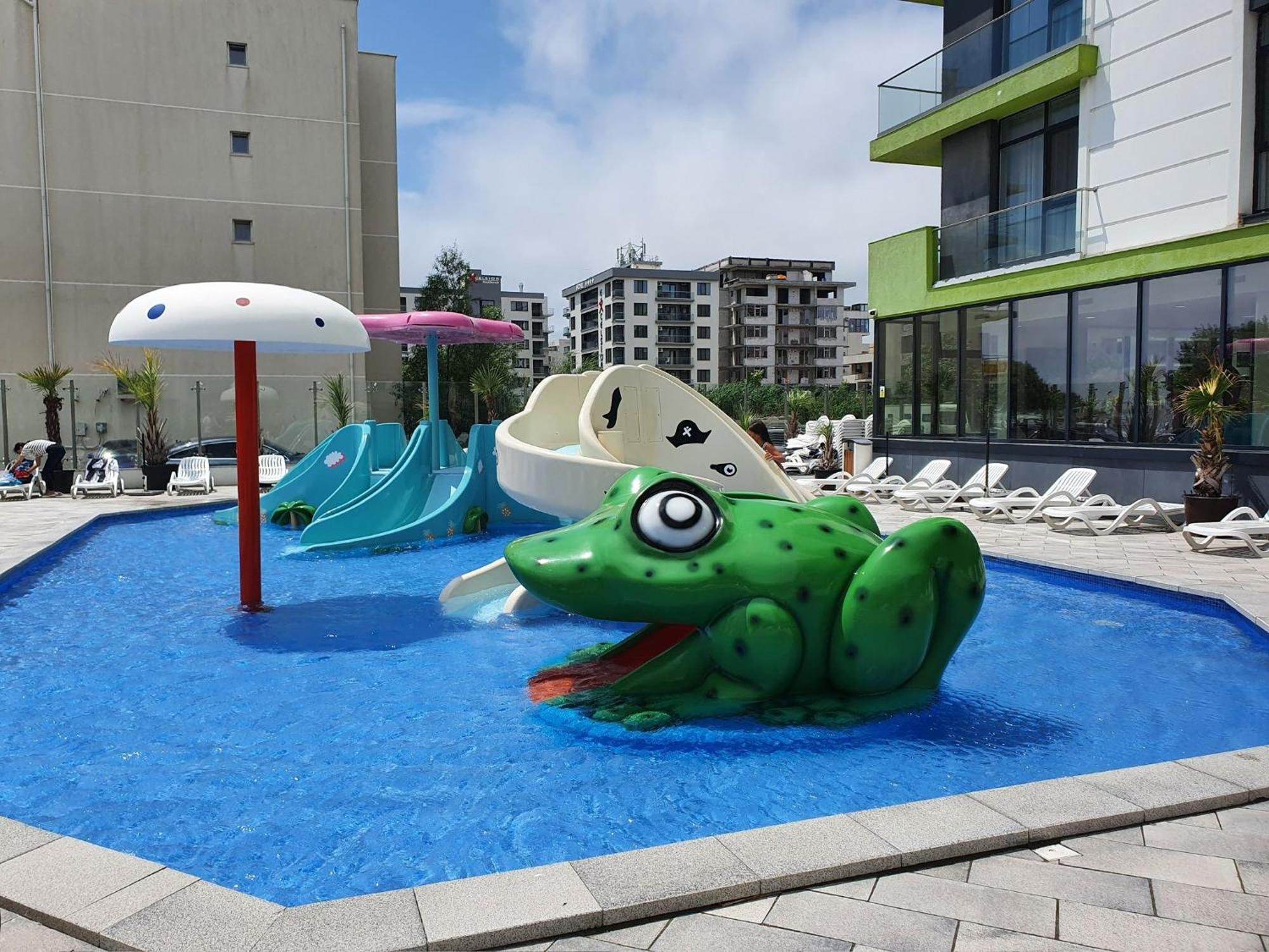 Eka Studio - Pool & Spa Beach Resort Năvodari Exterior foto